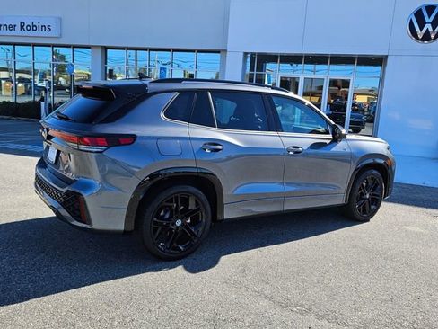 New 2026 Volkswagen Tiguan SE R-Line image 14