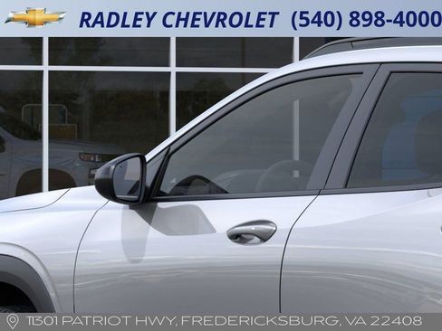 New 2026 Chevrolet Trax RS w/ Driver Confidence Package image 12