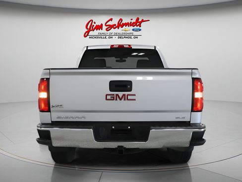 Used 2017 GMC Sierra 1500 SLE w/ Suspension Package, Off-Road AWD/4WD image 5