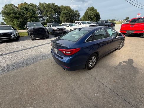 Used 2017 Hyundai Sonata SE FWD image 6