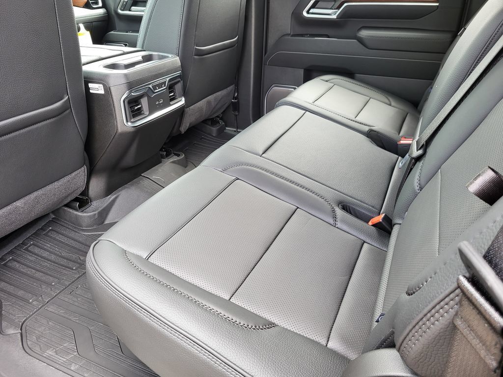 New 2025 GMC Sierra 2500 Denali w/ Denali Reserve Package AWD/4WD image 36