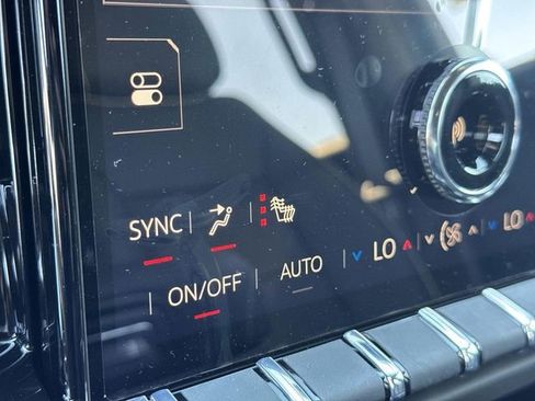 New 2026 GMC Yukon XL Elevation image 17