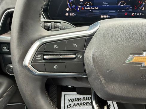 Used 2025 Chevrolet Suburban Premier RWD image 34