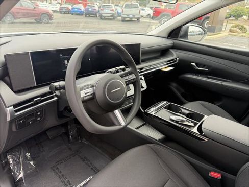 New 2026 Hyundai Tucson Blue SE w/ Tow & Go Package image 15