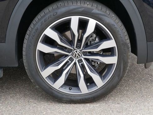 Certified 2022 Volkswagen Atlas SE AWD/4WD image 9