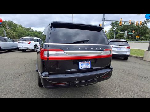 Used 2021 Lincoln Navigator Reserve w/ Luxury Package AWD/4WD image 7