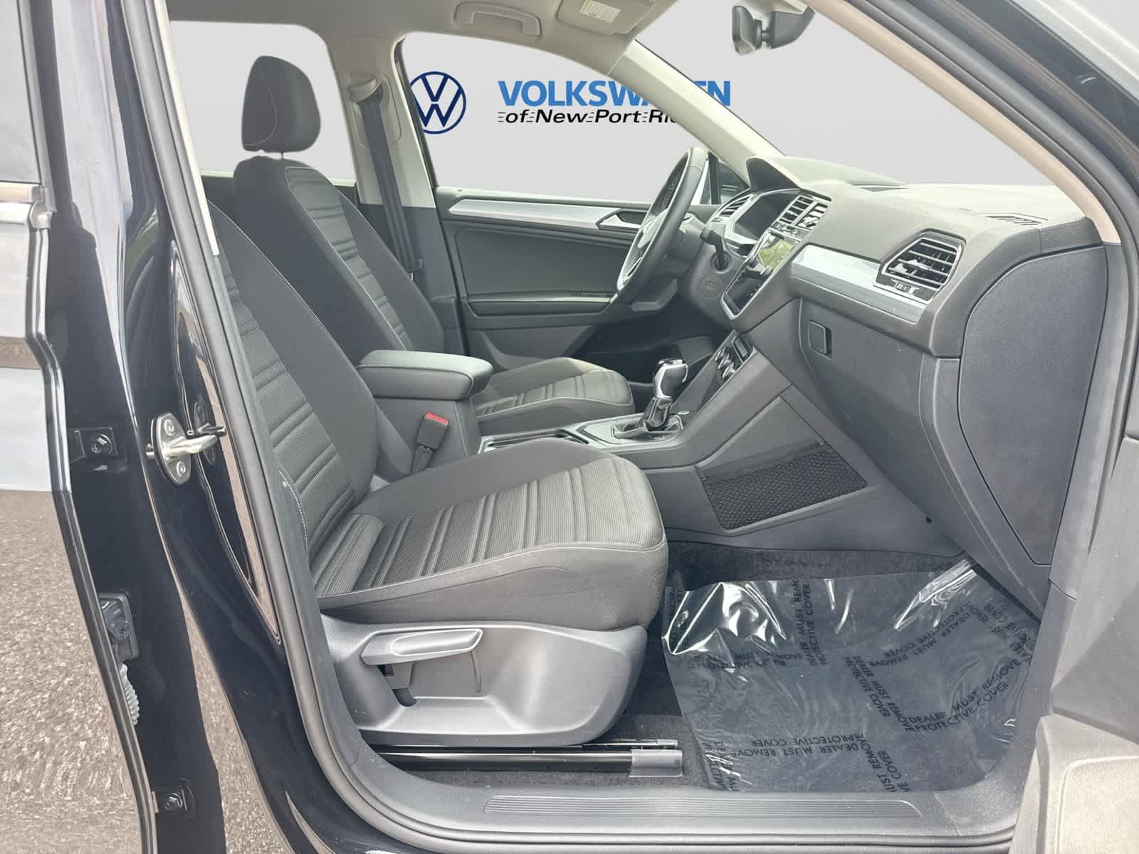 Used 2024 Volkswagen Tiguan S FWD image 27