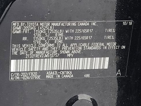 Used 2018 Toyota RAV4 LE FWD image 33