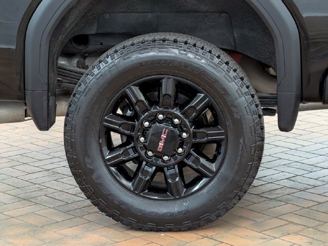 Used 2026 GMC Sierra 2500 AT4 AWD/4WD image 12