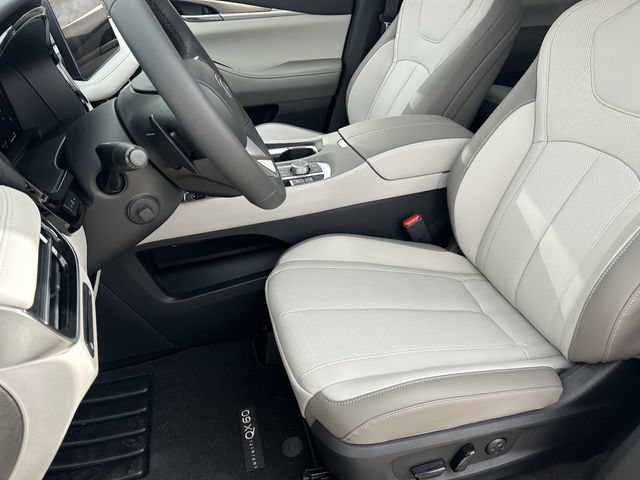 New 2027 INFINITI QX60 Luxe w/ Cargo Package AWD/4WD image 22