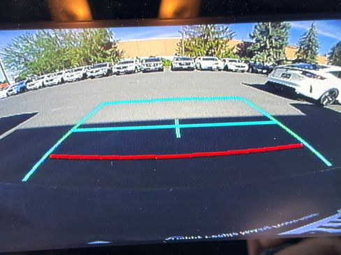 Used 2021 Toyota Prius LE AWD/4WD image 21