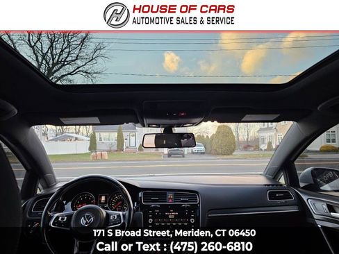 Used 2018 Volkswagen GTI SE image 23