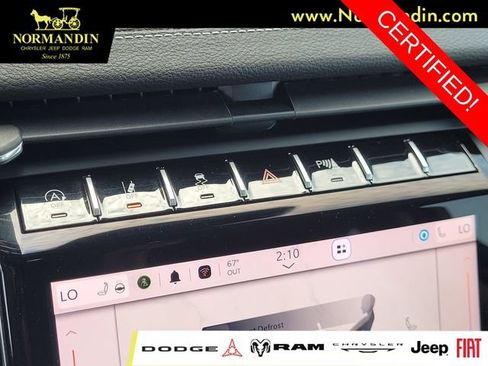 Certified 2023 Jeep Grand Cherokee Limited AWD/4WD image 13