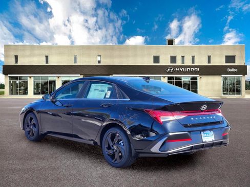 New 2026 Hyundai Elantra SEL Sport Premium FWD image 5