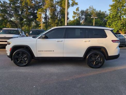 Used 2023 Jeep Grand Cherokee L Limited w/ Black Appearance Package RWD image 7