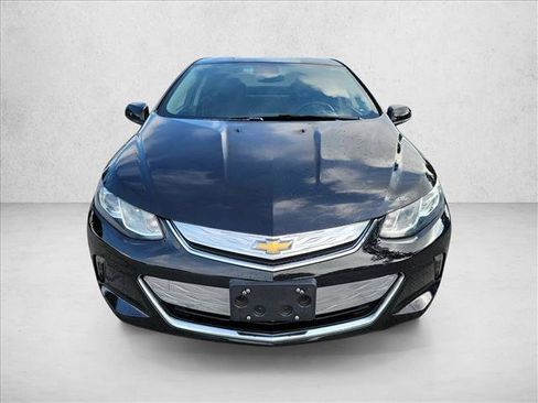Used 2017 Chevrolet Volt LT w/ Comfort Package FWD image 2