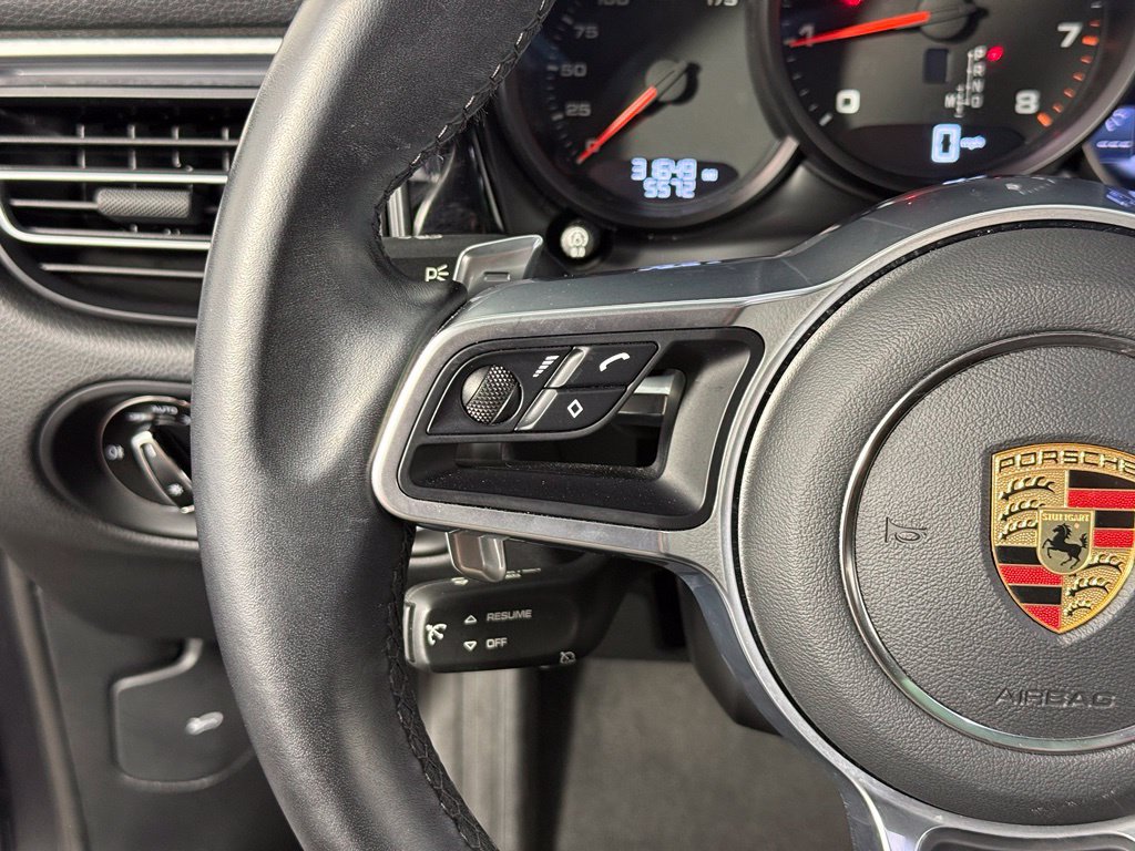 Certified 2021 Porsche Macan AWD/4WD image 21