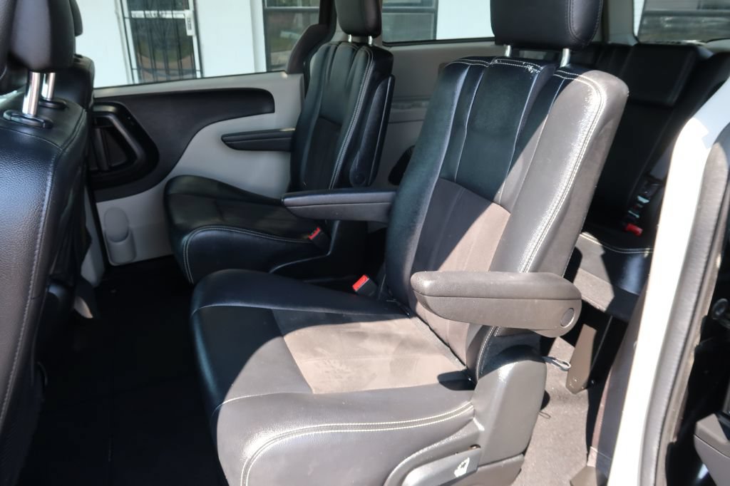 Used 2019 Dodge Grand Caravan SXT FWD image 7