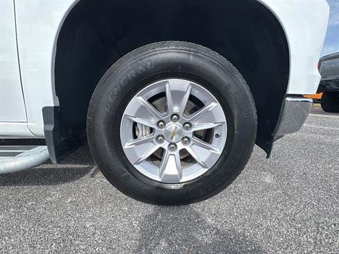 Used 2025 Chevrolet Silverado 1500 W/T image 10