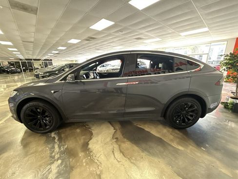 Used 2018 Tesla Model X P100D AWD/4WD image 6
