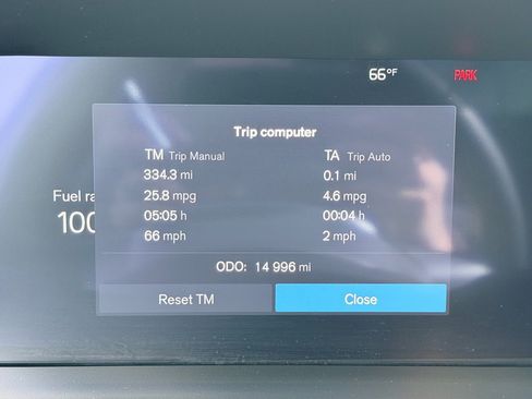 Used 2025 Volvo V60 B5 Cross Country Plus image 10