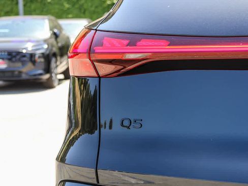 Used 2025 Audi Q5 Prestige AWD/4WD image 11