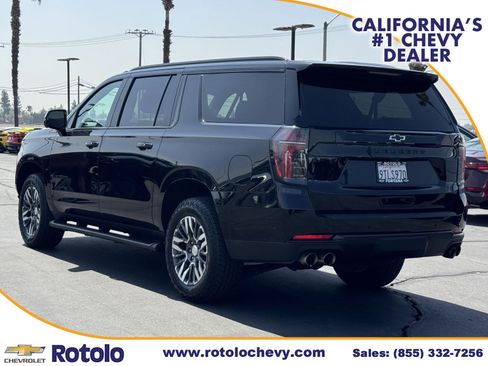 Used 2025 Chevrolet Suburban Z71 AWD/4WD image 4
