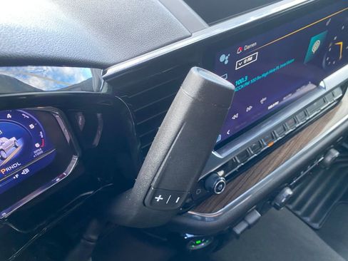 Used 2024 Chevrolet Silverado 1500 RST image 35