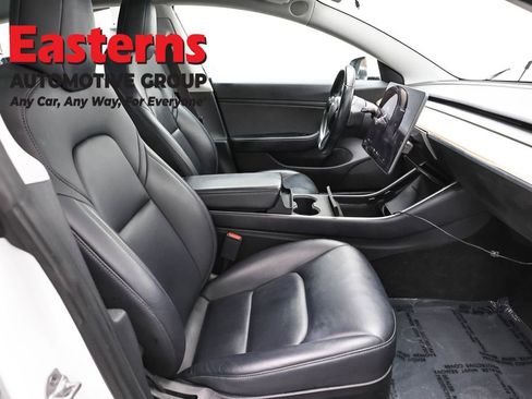 Used 2018 Tesla Model 3 Long Range image 18