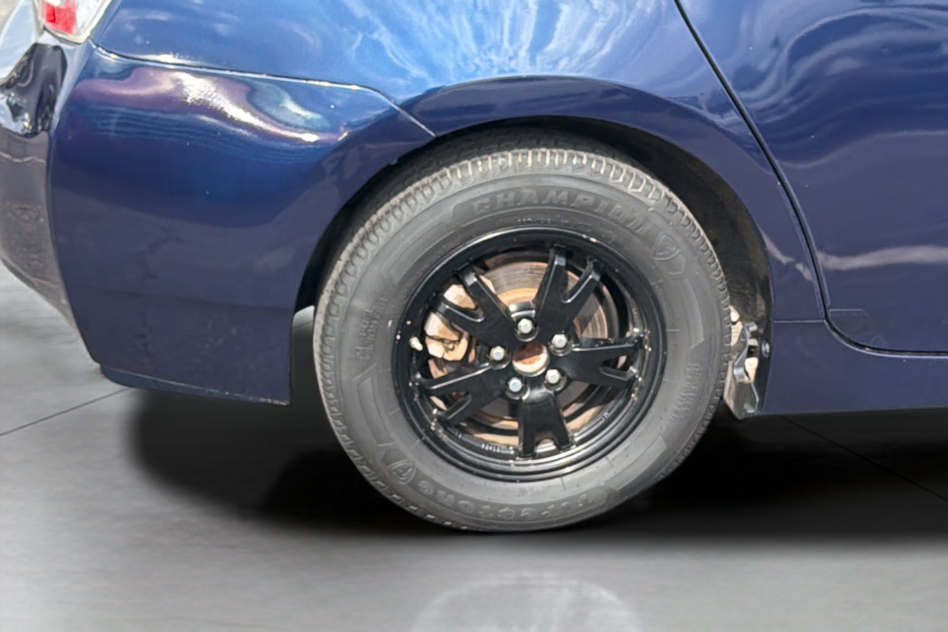 Used 2015 Toyota Prius Four FWD image 35