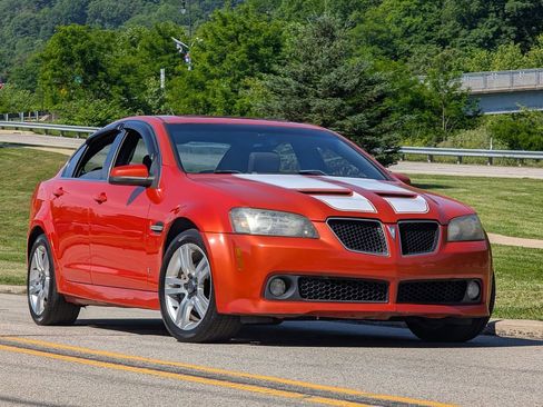 Used 2008 Pontiac G8 w/ Comfort And Sound Package RWD image 2