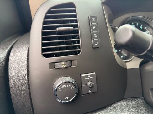 Used 2010 GMC Sierra 2500 SLE w/ SLE Preferred Package image 20