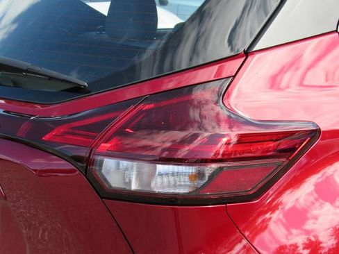 Certified 2024 Nissan Kicks SR w/ SR Premium Package FWD image 12