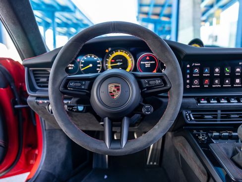 Certified 2024 Porsche 911 GT3 RWD image 6
