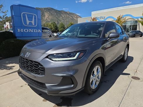 Used 2024 Honda HR-V LX image 1