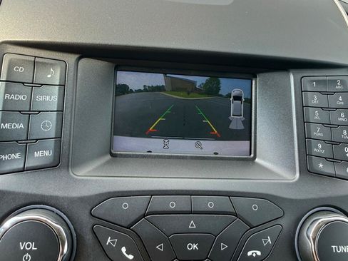 Used 2018 Ford Edge SEL FWD image 13