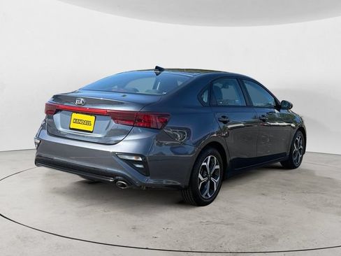Used 2019 Kia Forte LXS FWD image 5