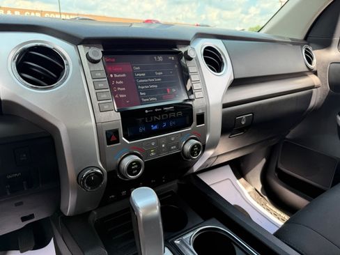 Used 2021 Toyota Tundra SR5 AWD/4WD image 12