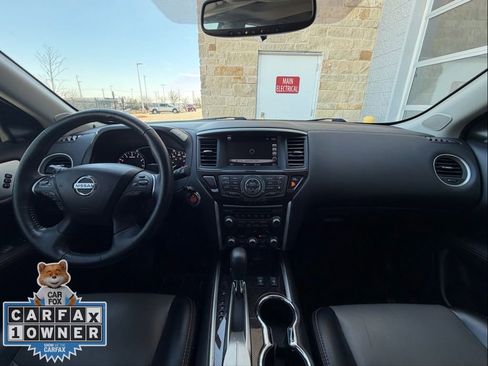 Used 2019 Nissan Pathfinder SL image 26