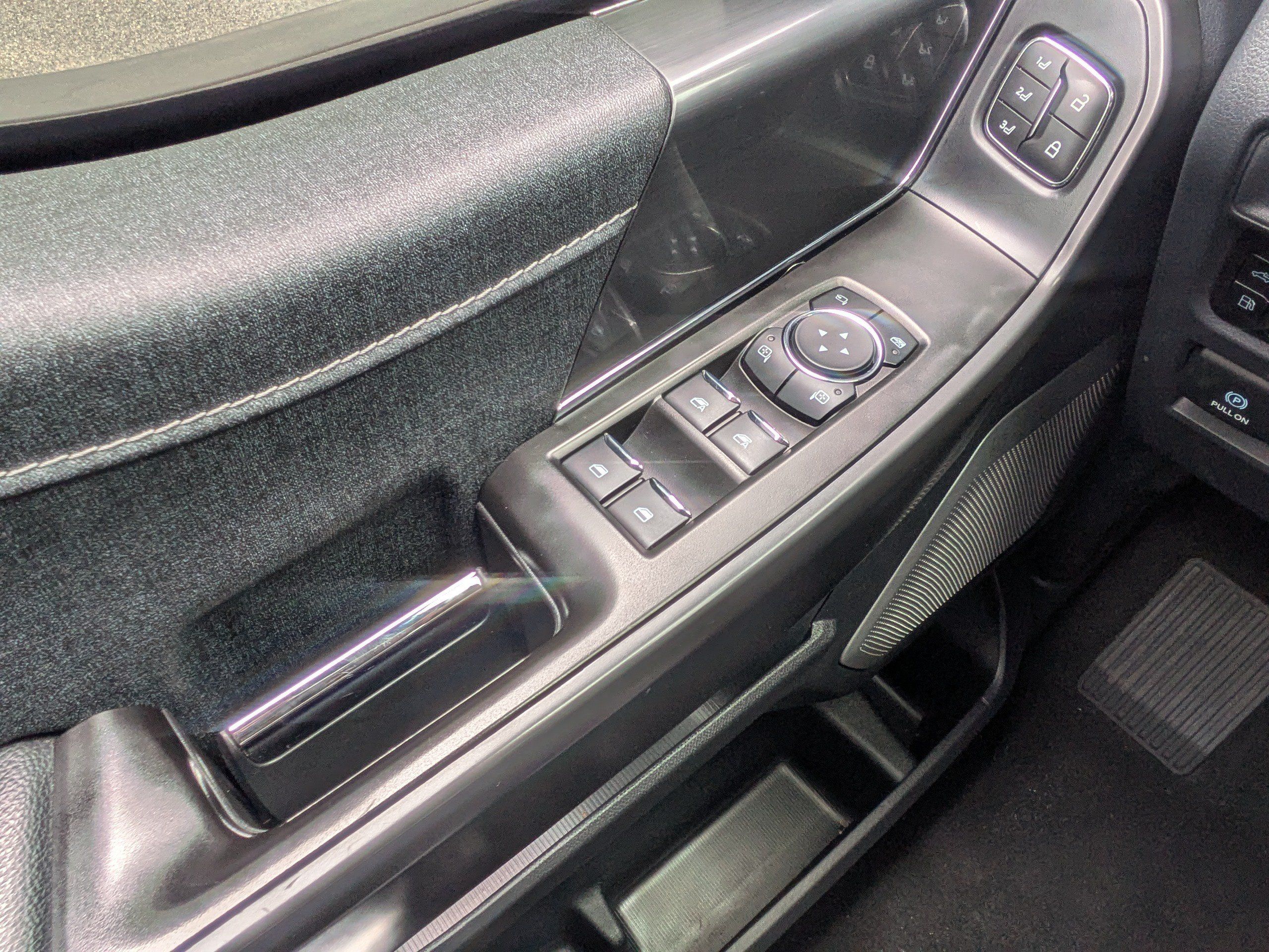 Used 2024 Ford F150 Lariat w/ Equipment Group 502A High AWD/4WD image 25