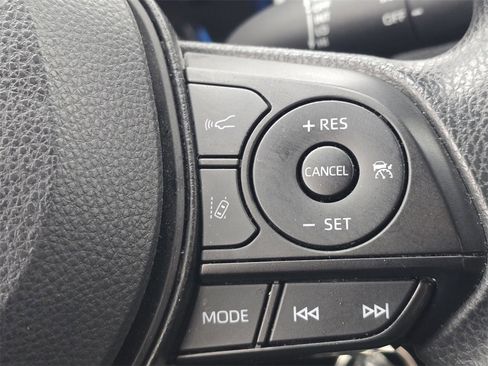 Used 2023 Toyota RAV4 LE image 18