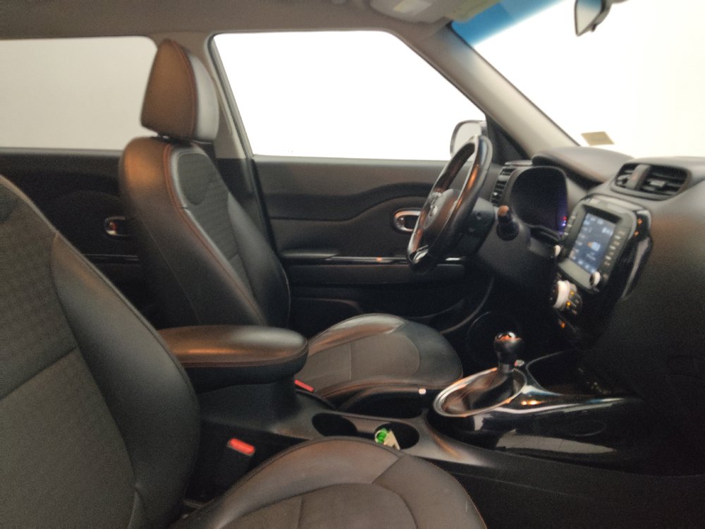 Used 2019 Kia Soul ! FWD image 21
