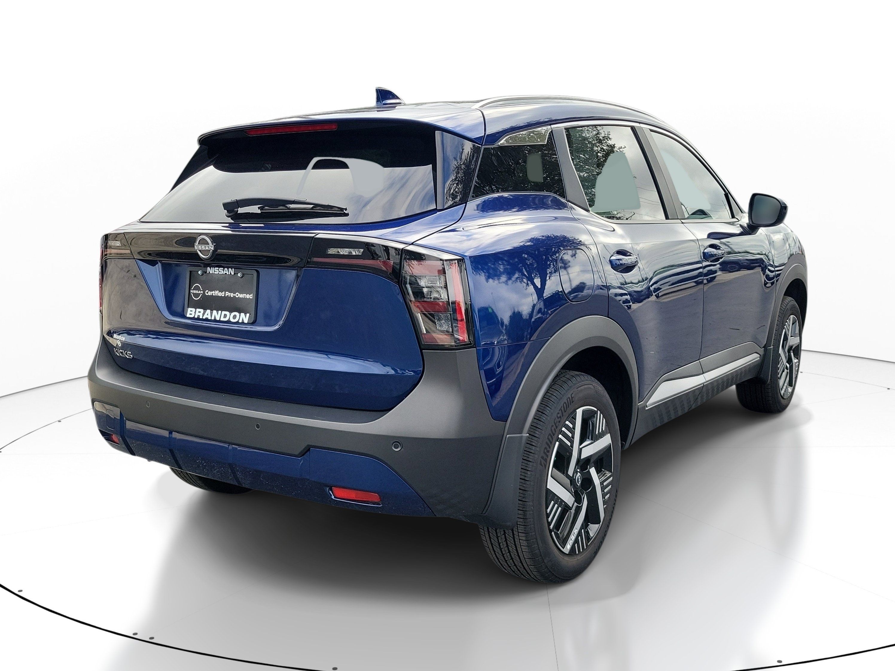 Certified 2025 Nissan Kicks SV w/ SV Premium Package FWD image 7