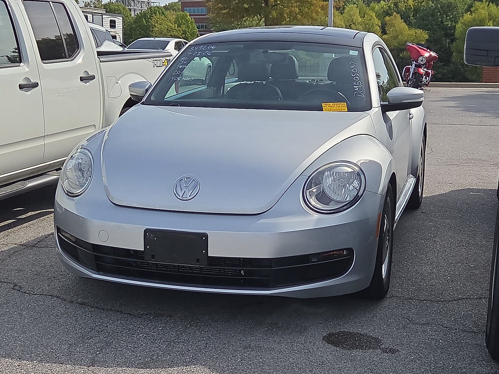 Used 2013 Volkswagen Beetle 2.5 FWD image 2