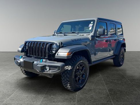 Used 2023 Jeep Wrangler Unlimited w/ Cold Weather Group image 3