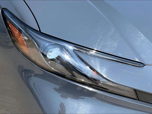 Used 2025 Toyota Camry LE FWD image 28