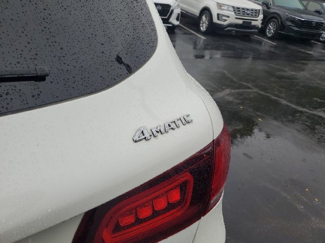 Used 2021 Mercedes-Benz GLC 300 4MATIC image 8