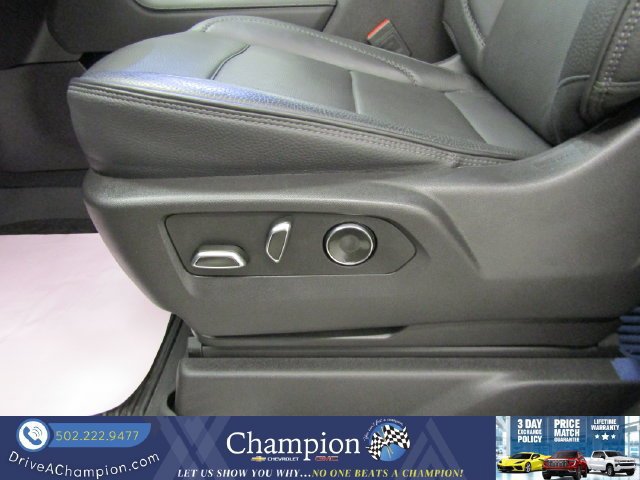 Used 2025 GMC Sierra 1500 Denali w/ Denali Reserve Package AWD/4WD image 35