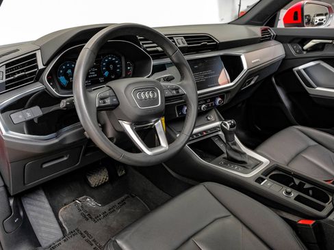 Used 2025 Audi Q3 2.0T Premium AWD/4WD image 3