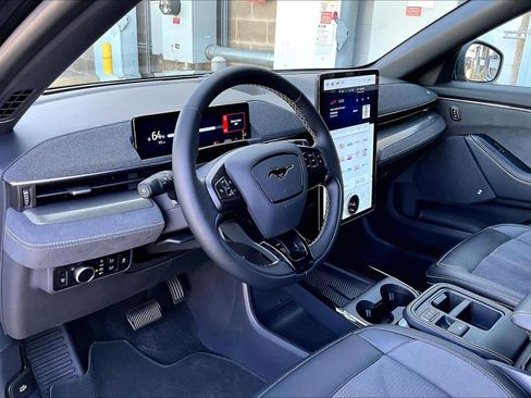 Used 2025 Ford Mustang Mach-E GT image 18